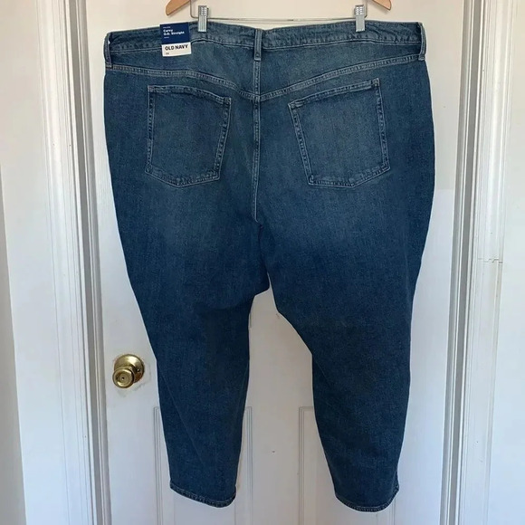 Old Navy Curvy OG Straight Jeans - Picture 2 of 5